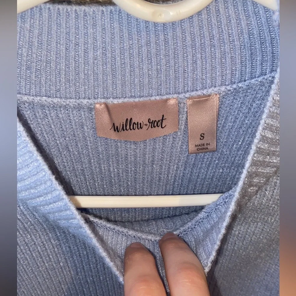 Willow & root lace-up mock neck sweater - Picture 3 of 9